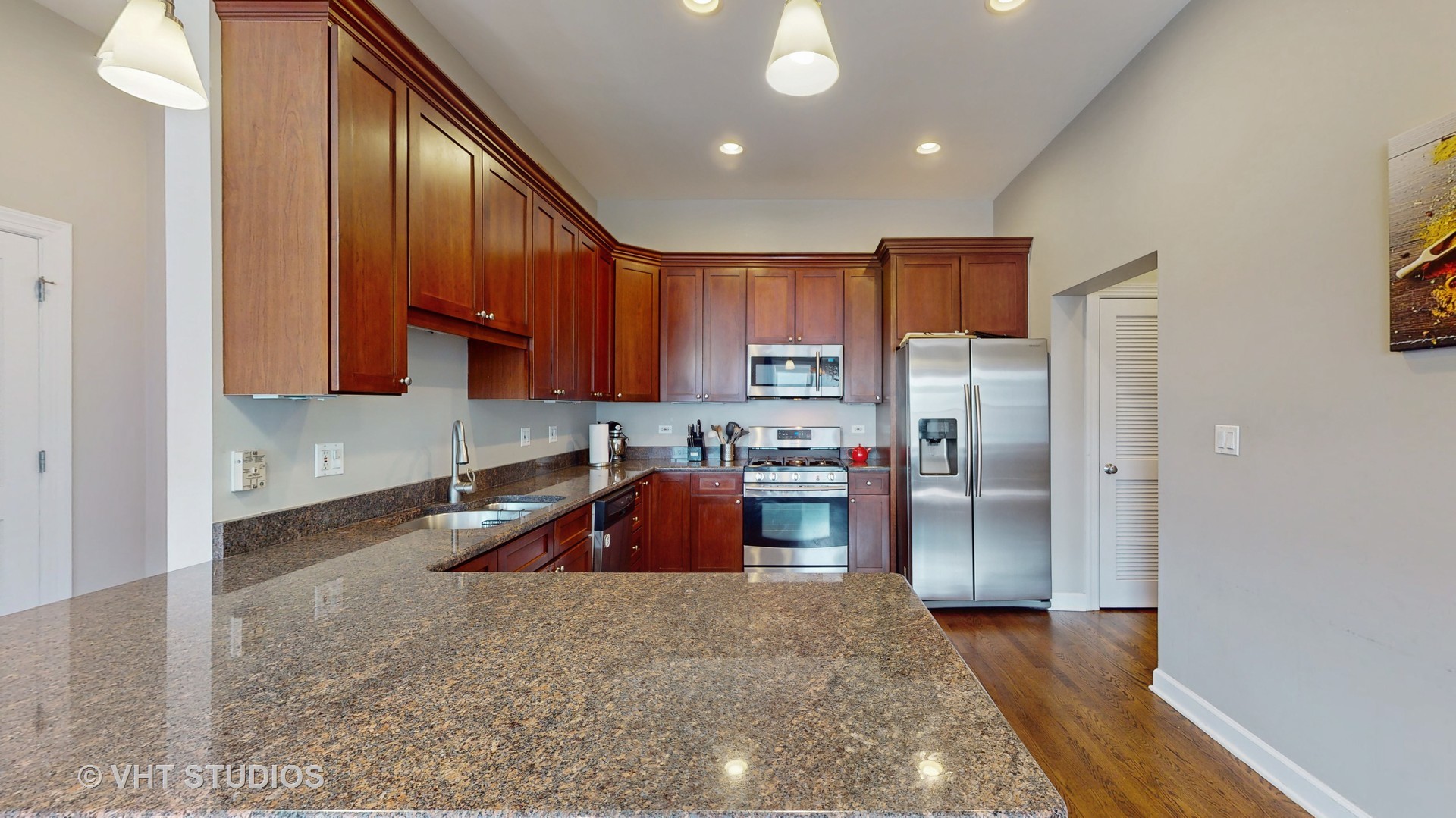 4603 North Racine Avenue, Unit 203 Chicago, IL 60640 - Photo 15 of 27 Gallery Image 15