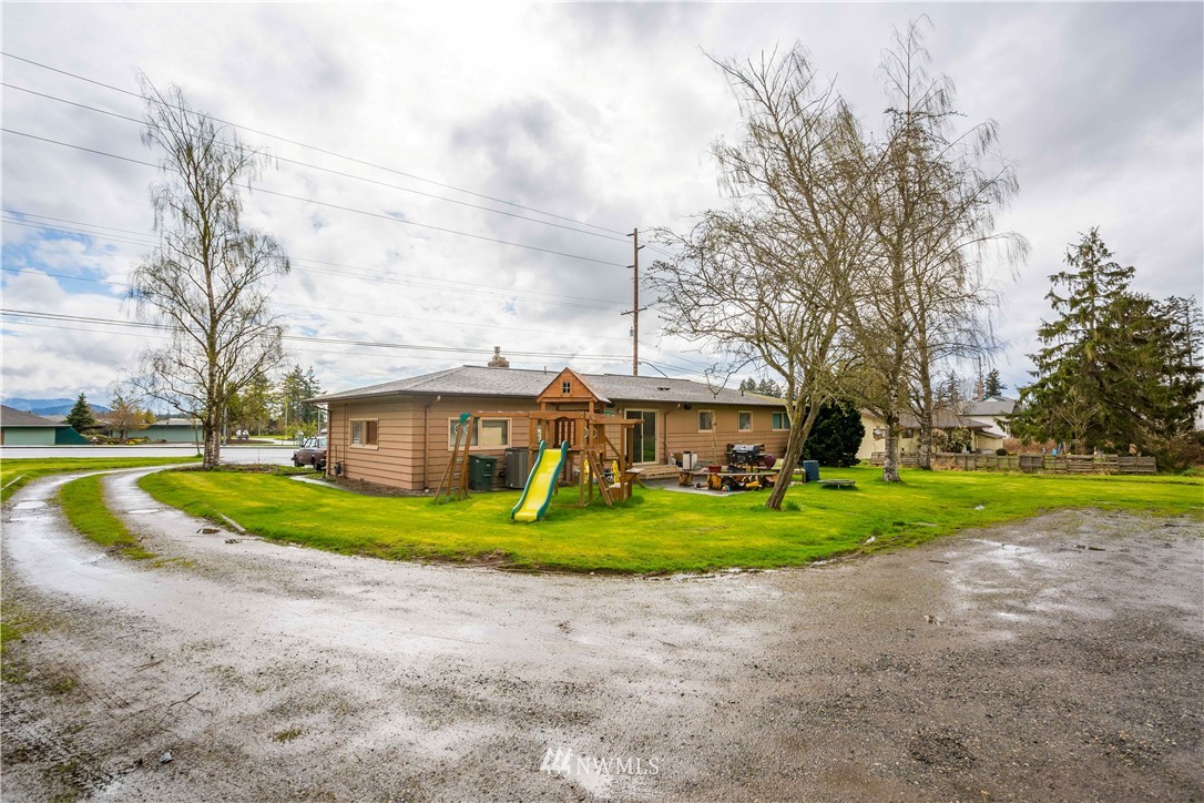 360 East Bakerview Road Bellingham, WA 98226 - Photo 9 of 12 Gallery Image 9