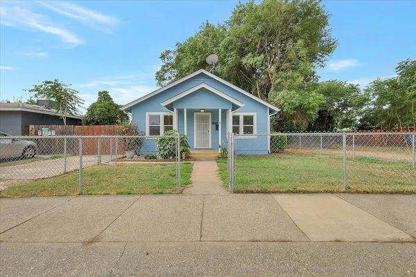 $279,900 | 816 Rosalind Avenue, Yuba City, CA 95991