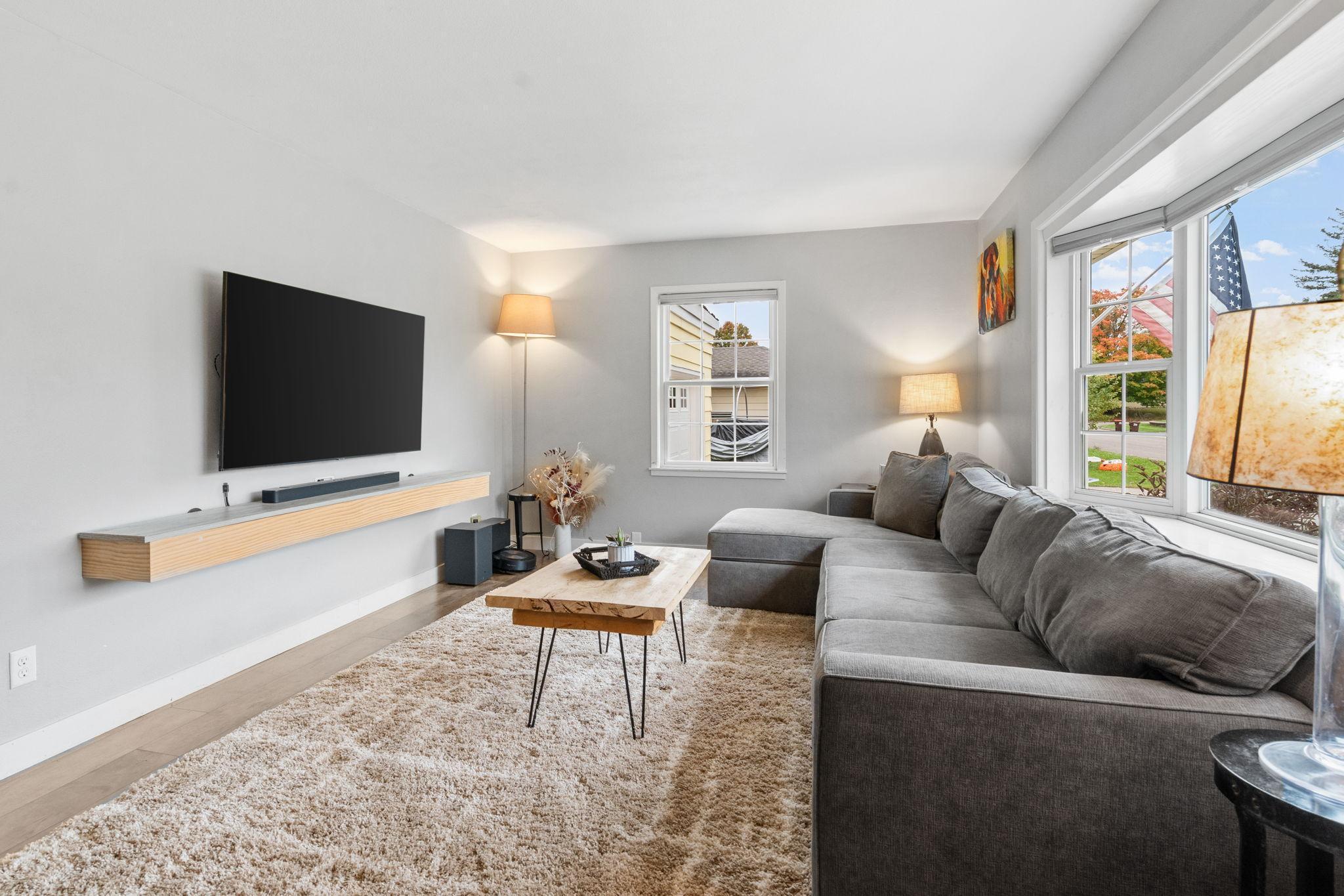 368 Young Street South Prescott, WI 54021 - Photo 3 of 39