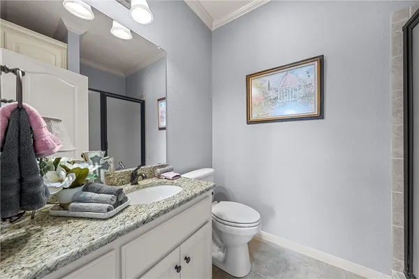 $425,000 | 32 North Shore Circle, Waco, TX 76708