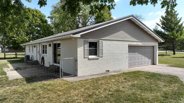 $267,000 | 99 Westwood Drive, Flora, IN 46929