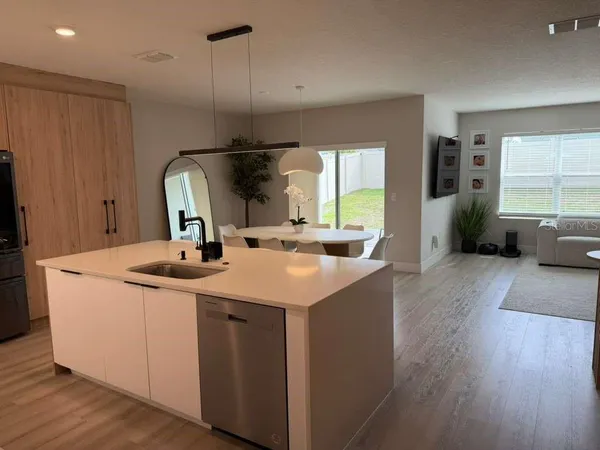 $2,950 | 33412 Country House Drive, Sorrento, FL 32776
