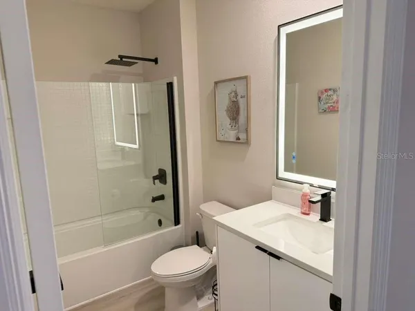 $2,950 | 33412 Country House Drive, Sorrento, FL 32776