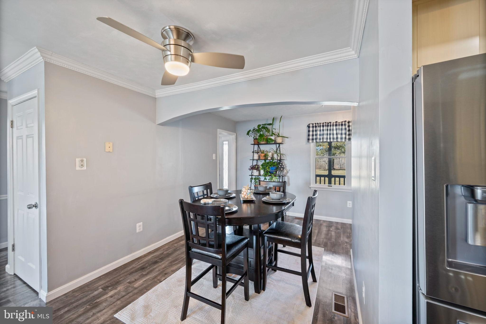 1485 Bachmans Valley Road Westminster, MD 21158 - Photo 26 of 91 Charming dining nook with modern flair.
