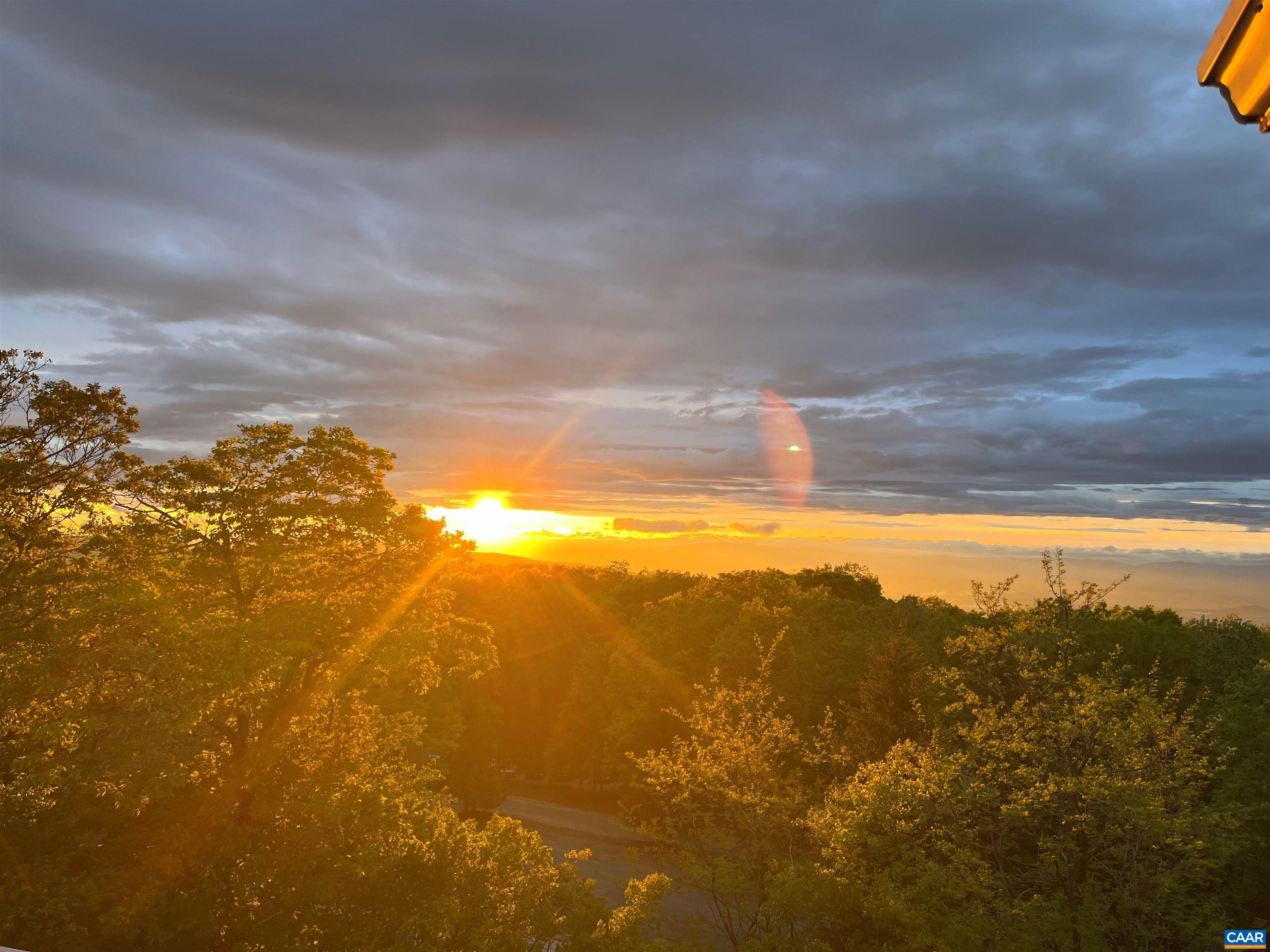 3203 North Ridge Roseland, VA 22967 - Photo 3 of 40