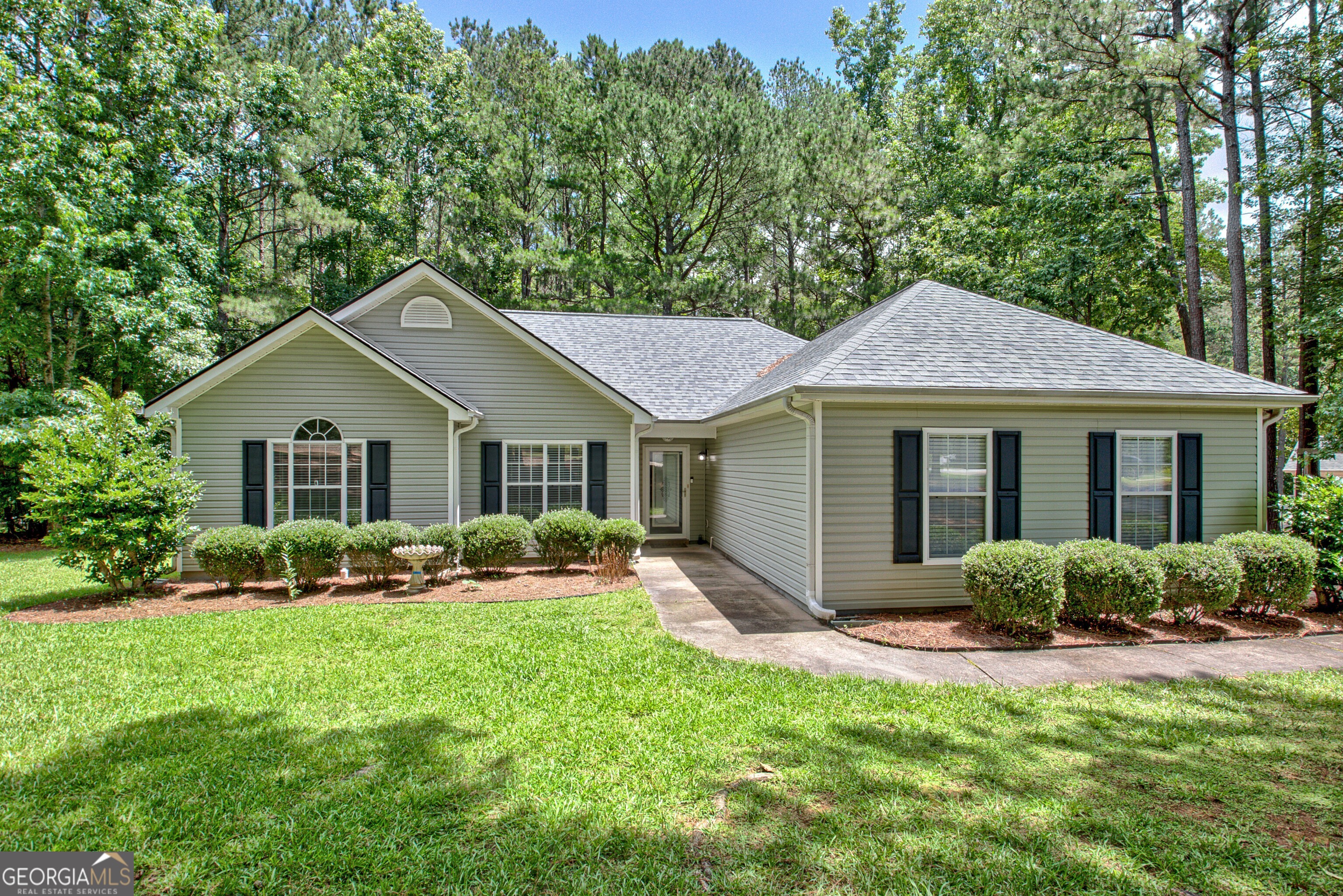 40 Riverside Parkway Sharpsburg, GA 30277 - Photo 1 of 1 Gallery Image 1