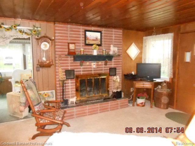 7364 Maple Road Lexington, MI 48450 - Photo 3 of 24 2014-08-08 07.54