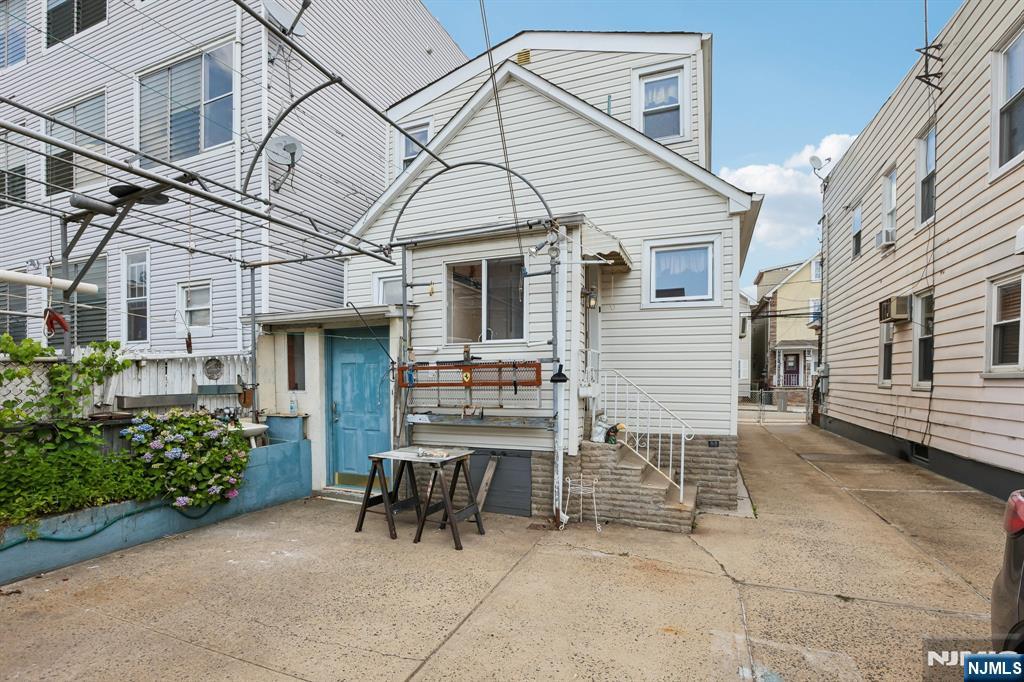18 Patterson Street Harrison, NJ 07029 - Photo 43 of 46