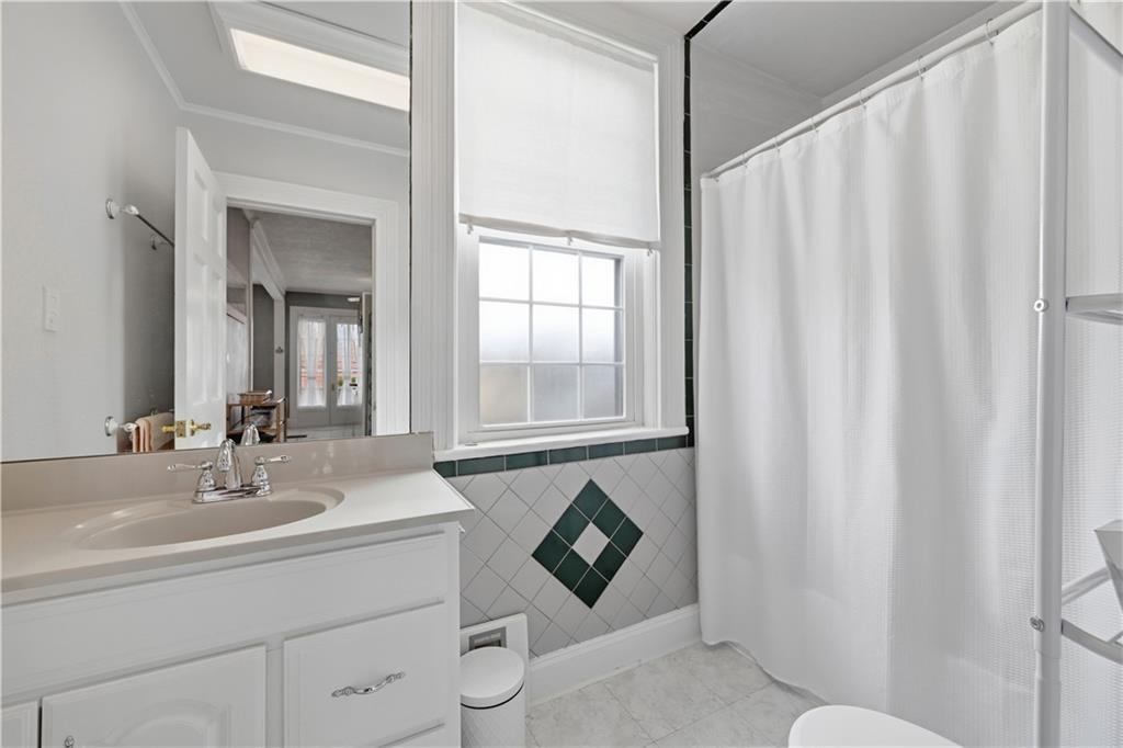 620 Blackburn Road, Unit 2 Sewickley, PA 15143 - Photo 11 of 17 Full Bath