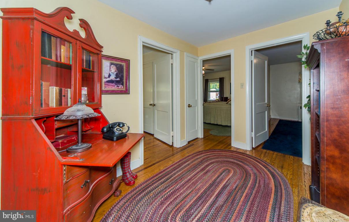 305 Charles Road Lancaster, PA 17603 - Photo 11 of 20 Gallery Image 11