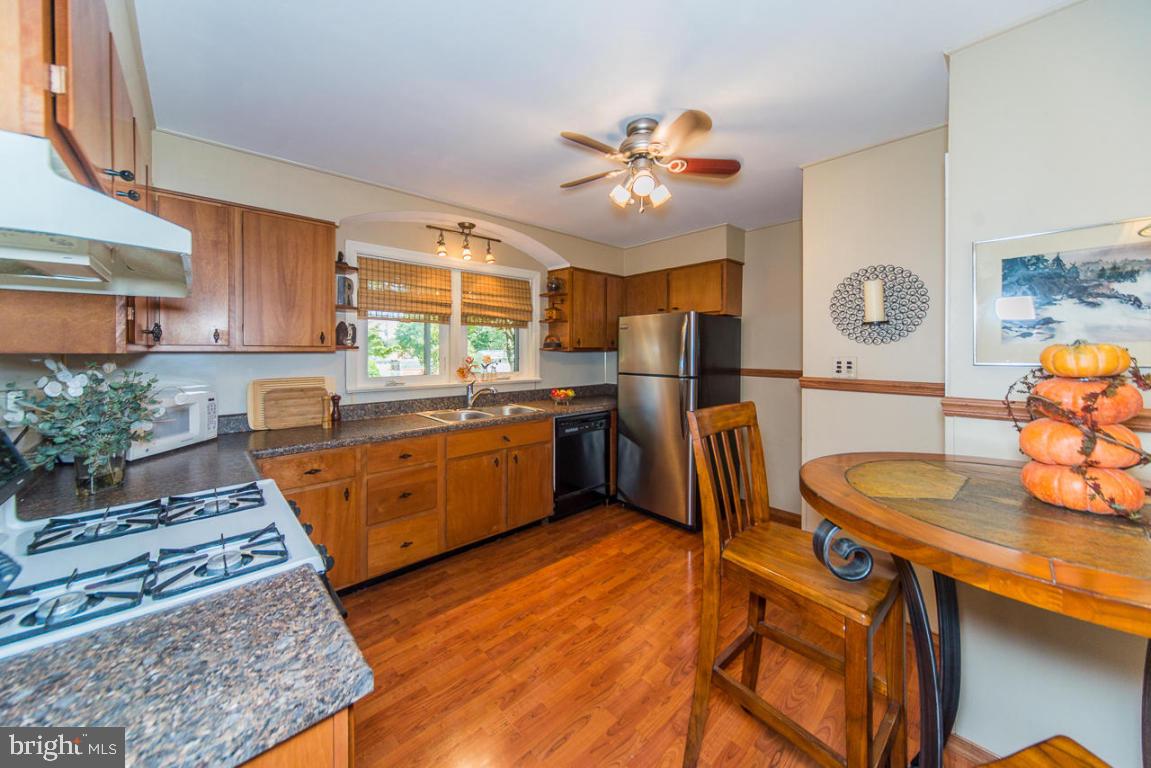 305 Charles Road Lancaster, PA 17603 - Photo 6 of 20 Gallery Image 6