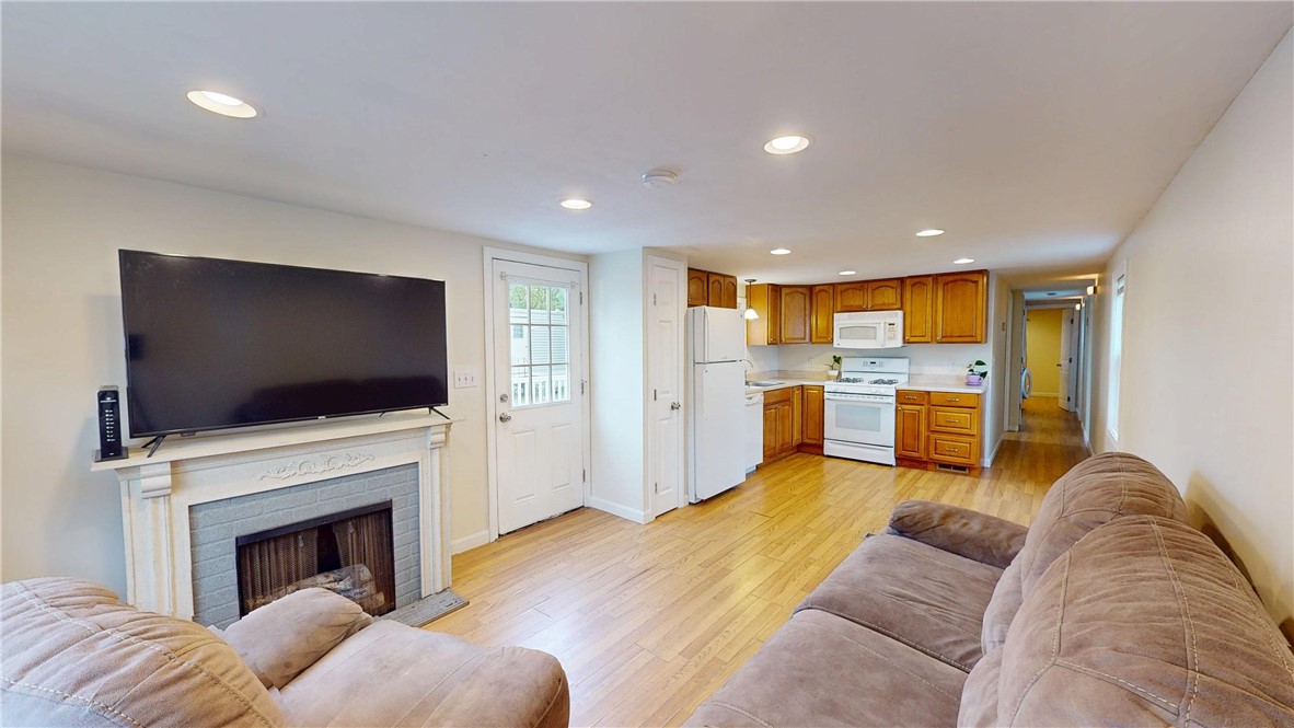 14 Krzak Road North Kingstown, RI 02852 - Photo 15 of 37
