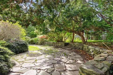 $6,500,000 | 150-154 Cross Street, Chatham, MA 02633