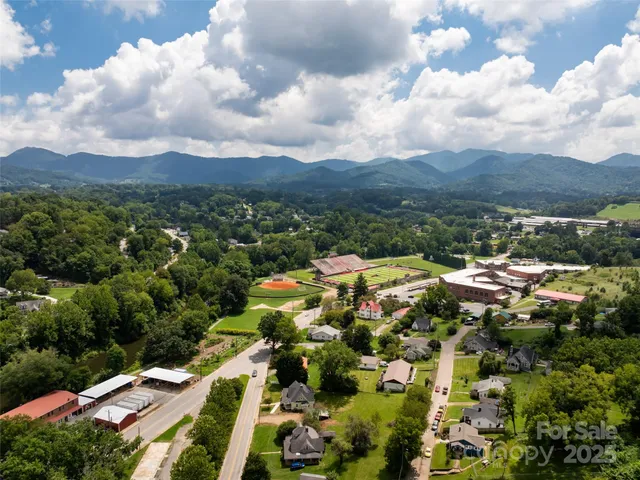 $500,000 | 172 Reed Street, Canton, NC 28716