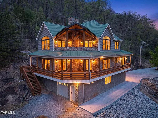 $999,900 | 24327 North Fork River Road, Abingdon, VA 24210