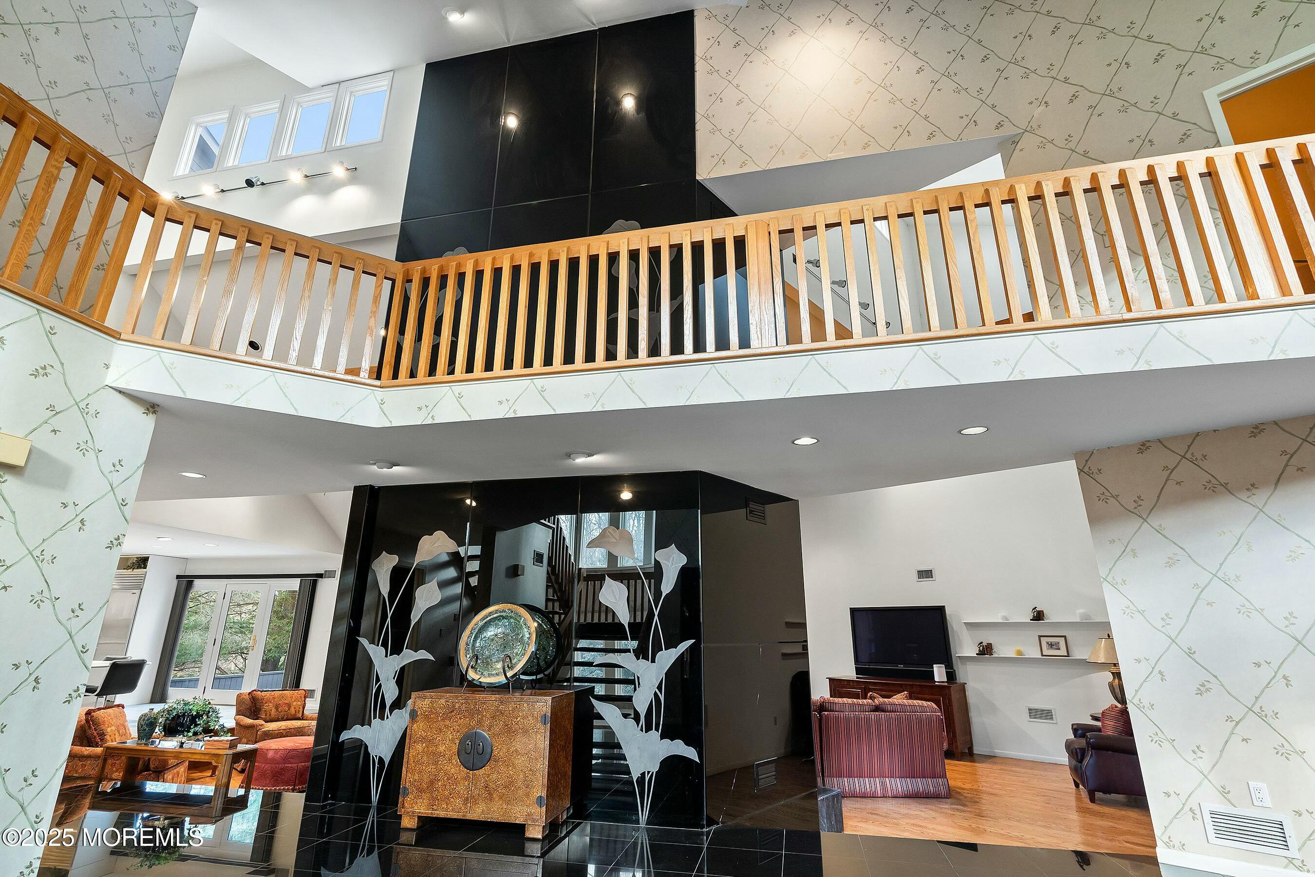 7 Jayhawk Way Holmdel, NJ 07733 - Photo 8 of 60 .