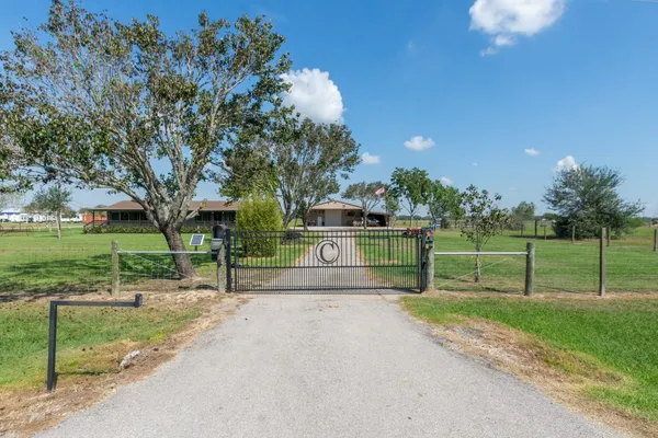 a park view with a entertaining space