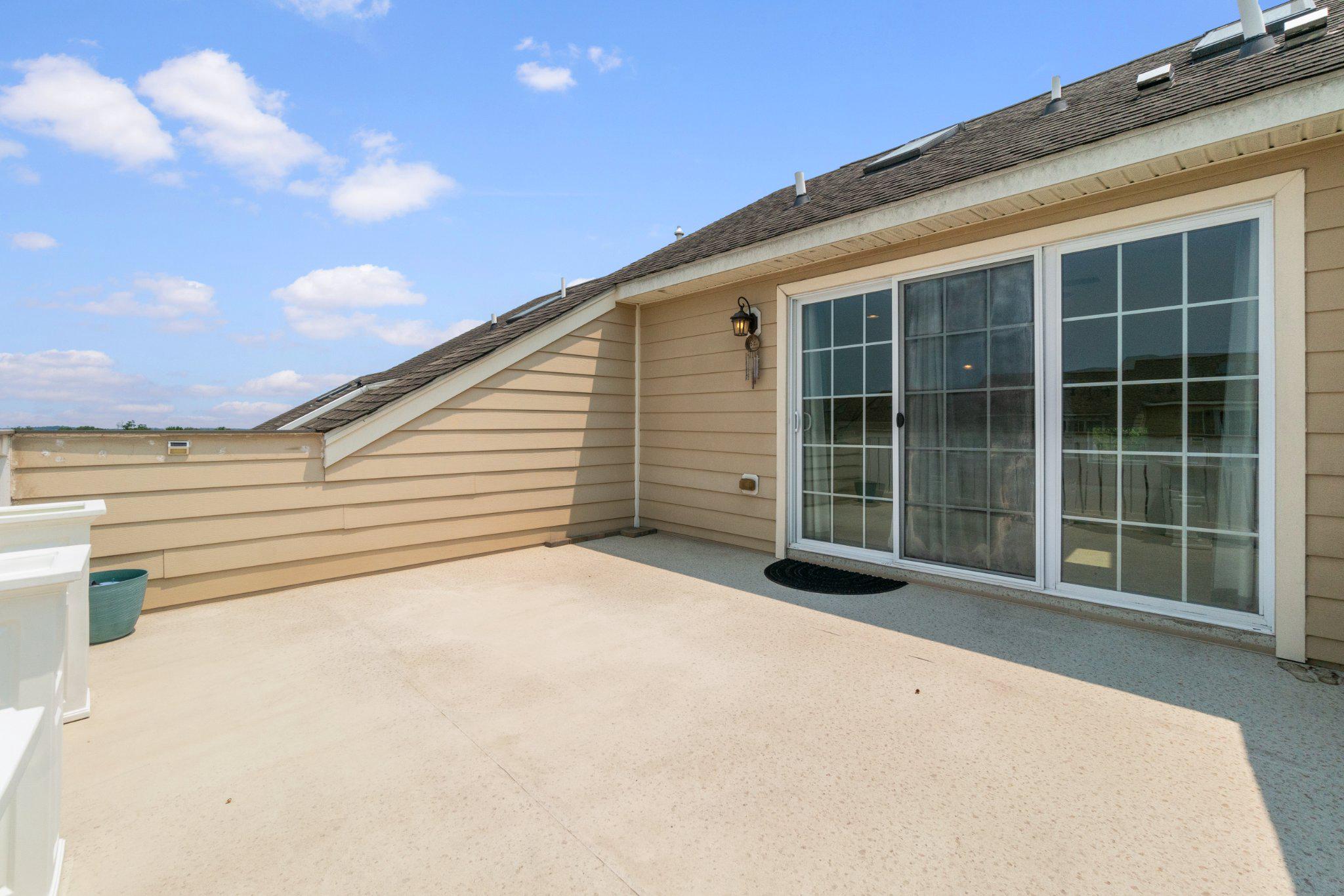 7673 Elmcrest Road Hanover, MD 21076 - Photo 29 of 51 Balcony