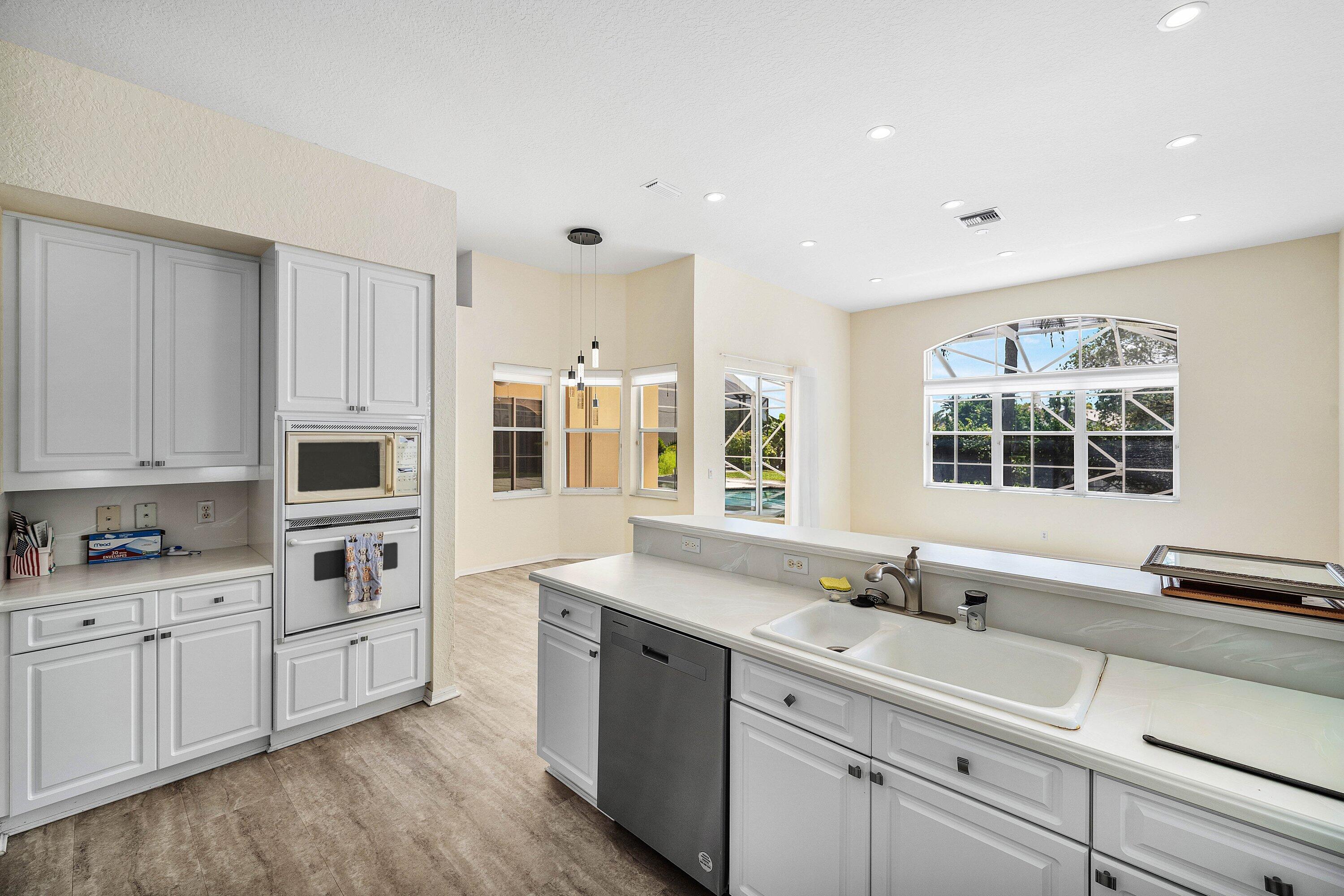 11054 Blue Coral Drive Boca Raton, FL 33498 - Photo 11 of 39 015-11054BlueCoralDrive-BocaRaton-FL-334