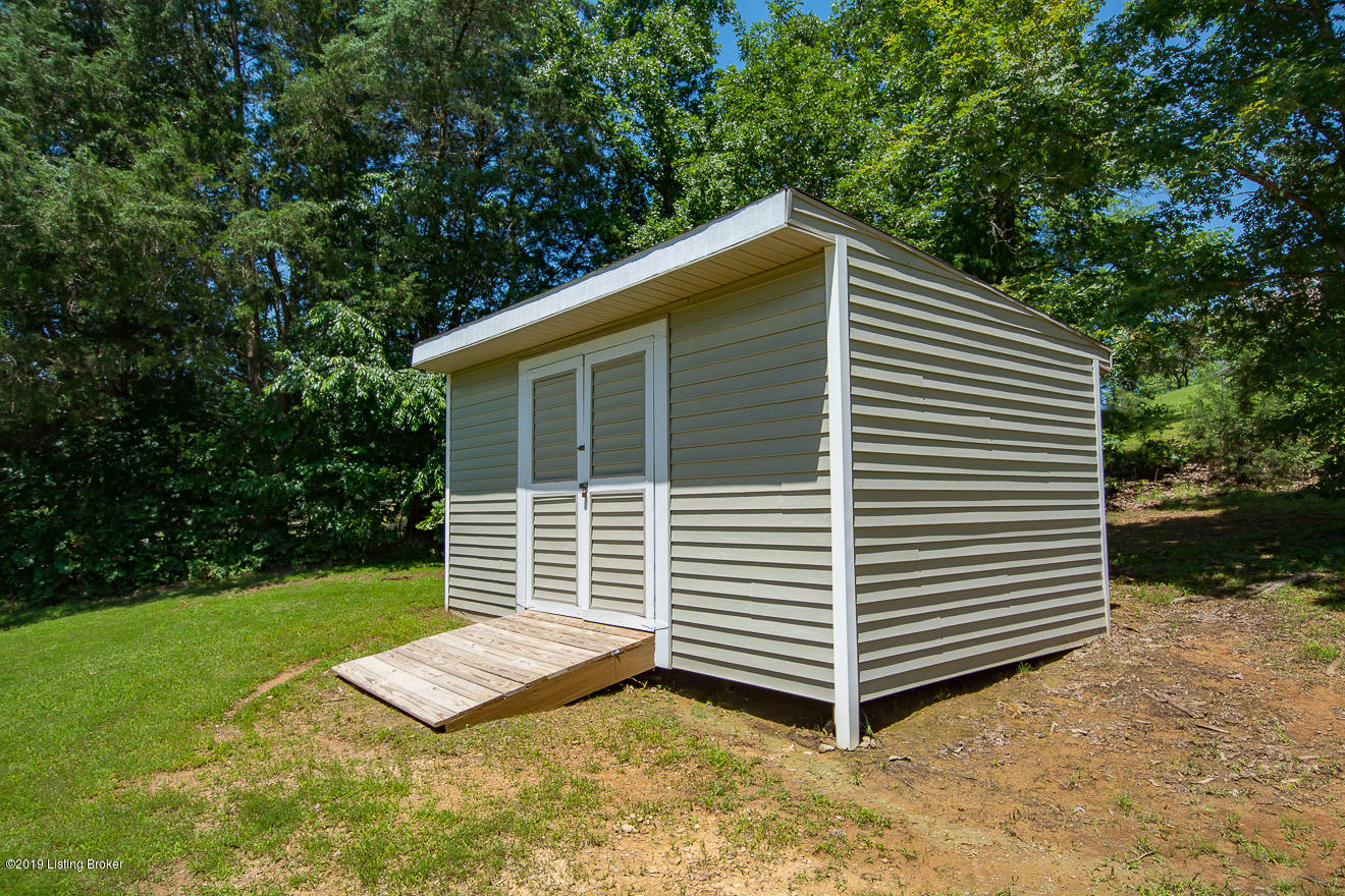 382 West Beechgrove Road Lebanon Junction, KY 40150 - Photo 54 of 57 Shed