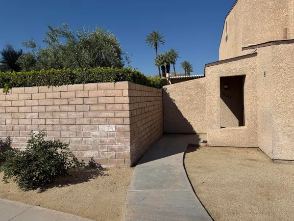 $385,000 | 74229 Catalina Way, Palm Desert, CA 92260