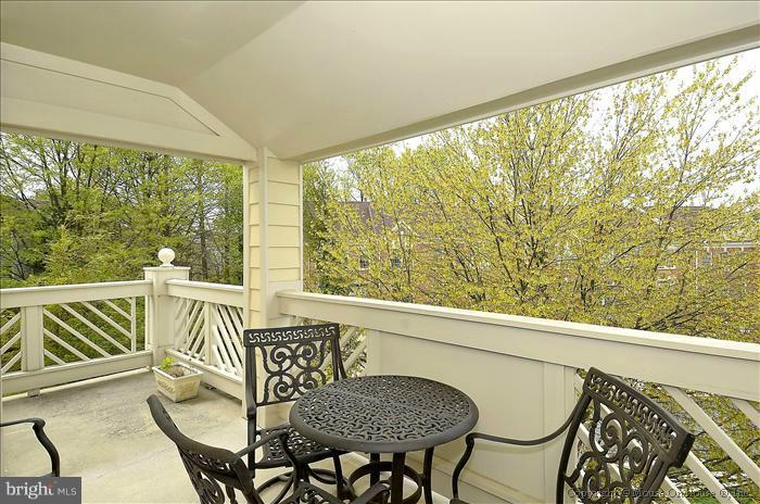 11302 Sundial Court, Unit 903 Reston, VA 20194 - Photo 6 of 15 Exterior (Rear)