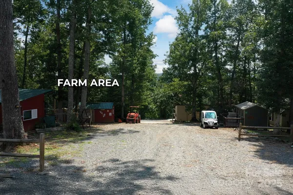 $2,400,000 | 119 Deer Hill Lane, Weaverville, NC 28787