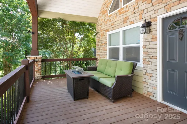 $2,400,000 | 119 Deer Hill Lane, Weaverville, NC 28787