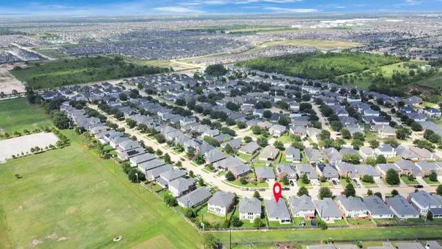 a view of an outdoor space