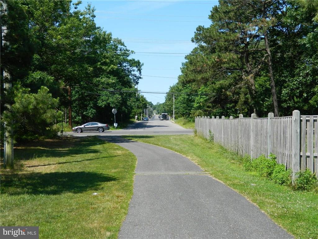184 Yeoman Road Manahawkin, NJ 08050 - Photo 13 of 19 Gallery Image 13