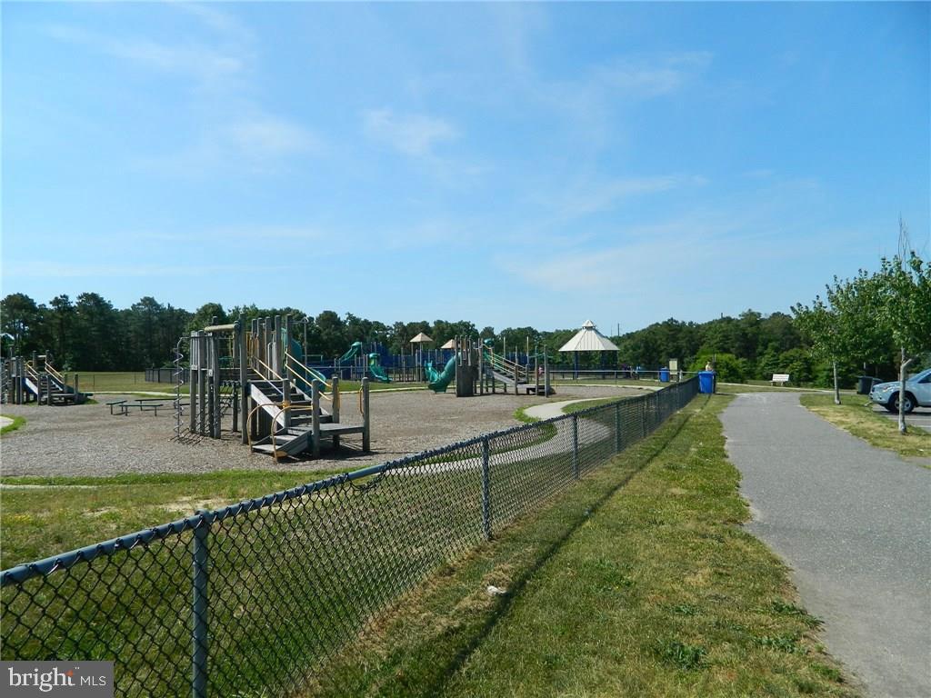184 Yeoman Road Manahawkin, NJ 08050 - Photo 15 of 19 Gallery Image 15