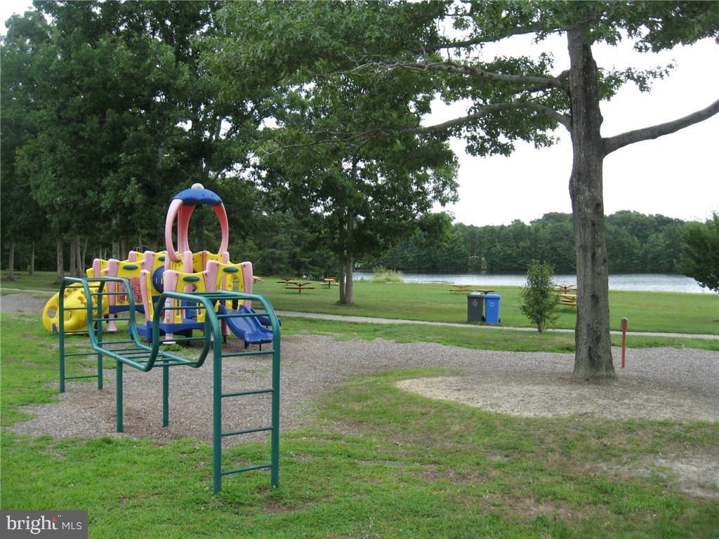 184 Yeoman Road Manahawkin, NJ 08050 - Photo 18 of 19 Gallery Image 18