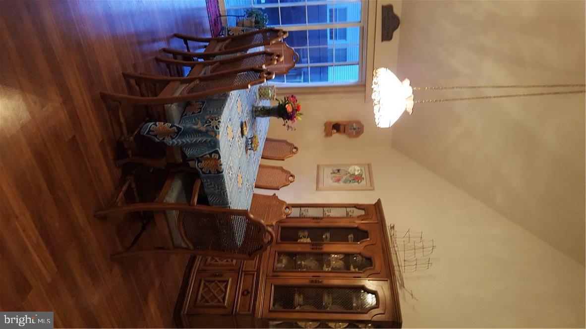 184 Yeoman Road Manahawkin, NJ 08050 - Photo 5 of 19 Gallery Image 5