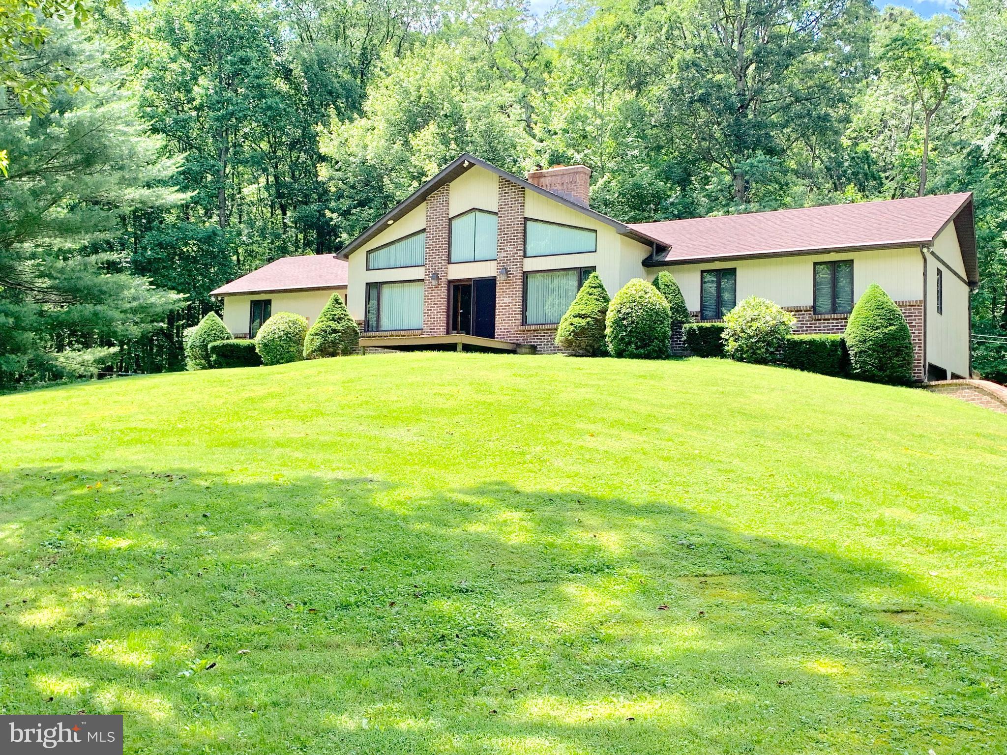 1362 Indian Peg Road Boiling Springs, PA 17007 - Photo 1 of 31 Gallery Image 1