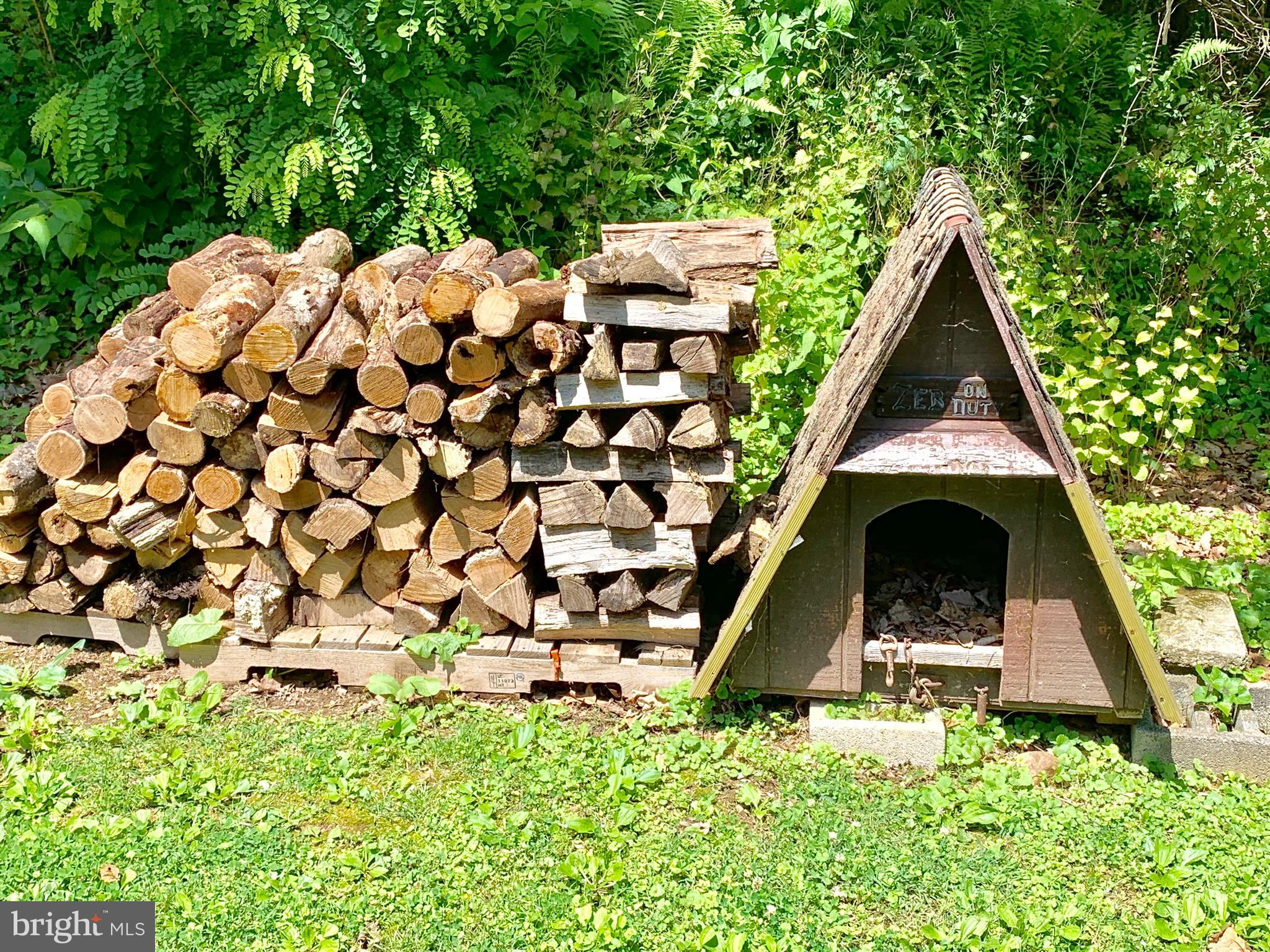 1362 Indian Peg Road Boiling Springs, PA 17007 - Photo 5 of 31 Gallery Image 5