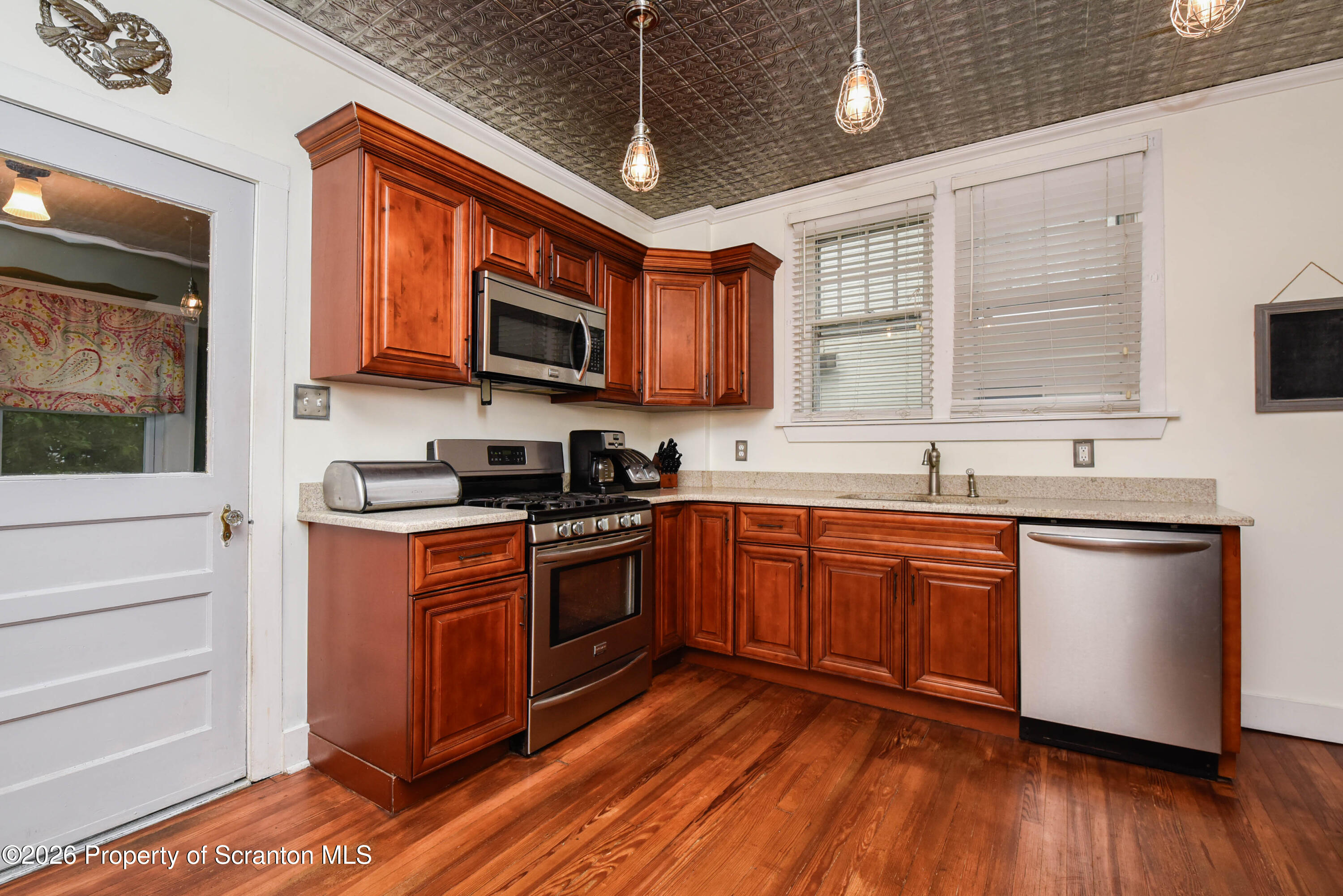 1926 Smith Place Scranton, PA 18509 - Photo 11 of 55 _DSC1844