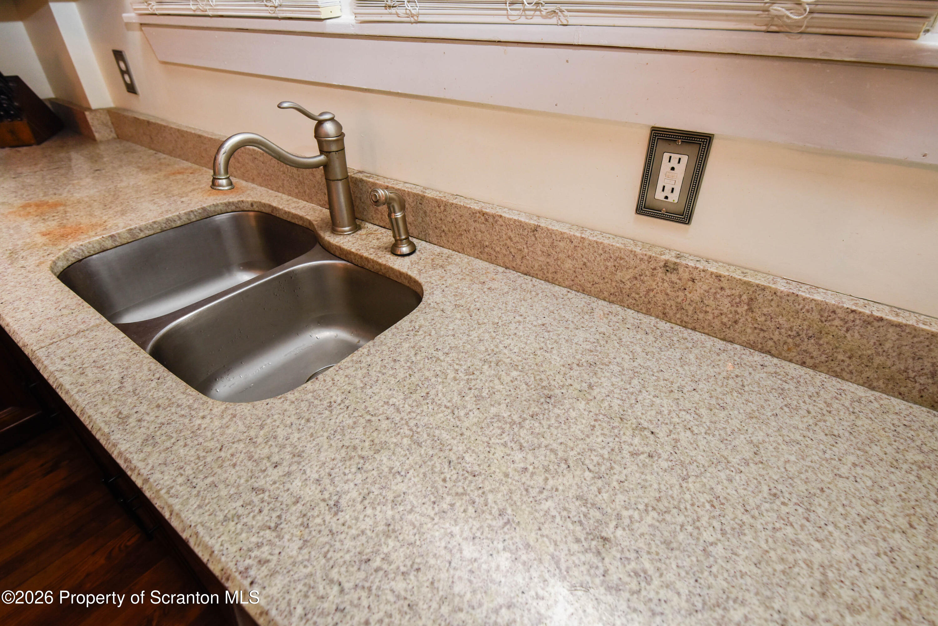 1926 Smith Place Scranton, PA 18509 - Photo 9 of 55 _DSC1841
