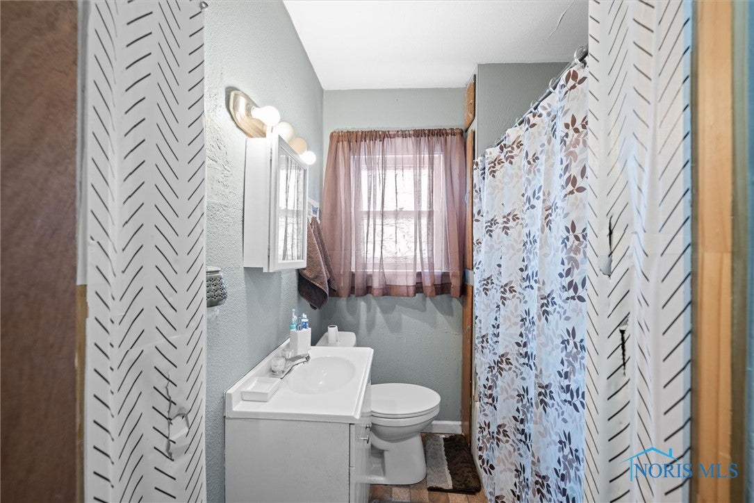 1838 Duncan Road Toledo, OH 43613 - Photo 9 of 20 Gallery Image 9