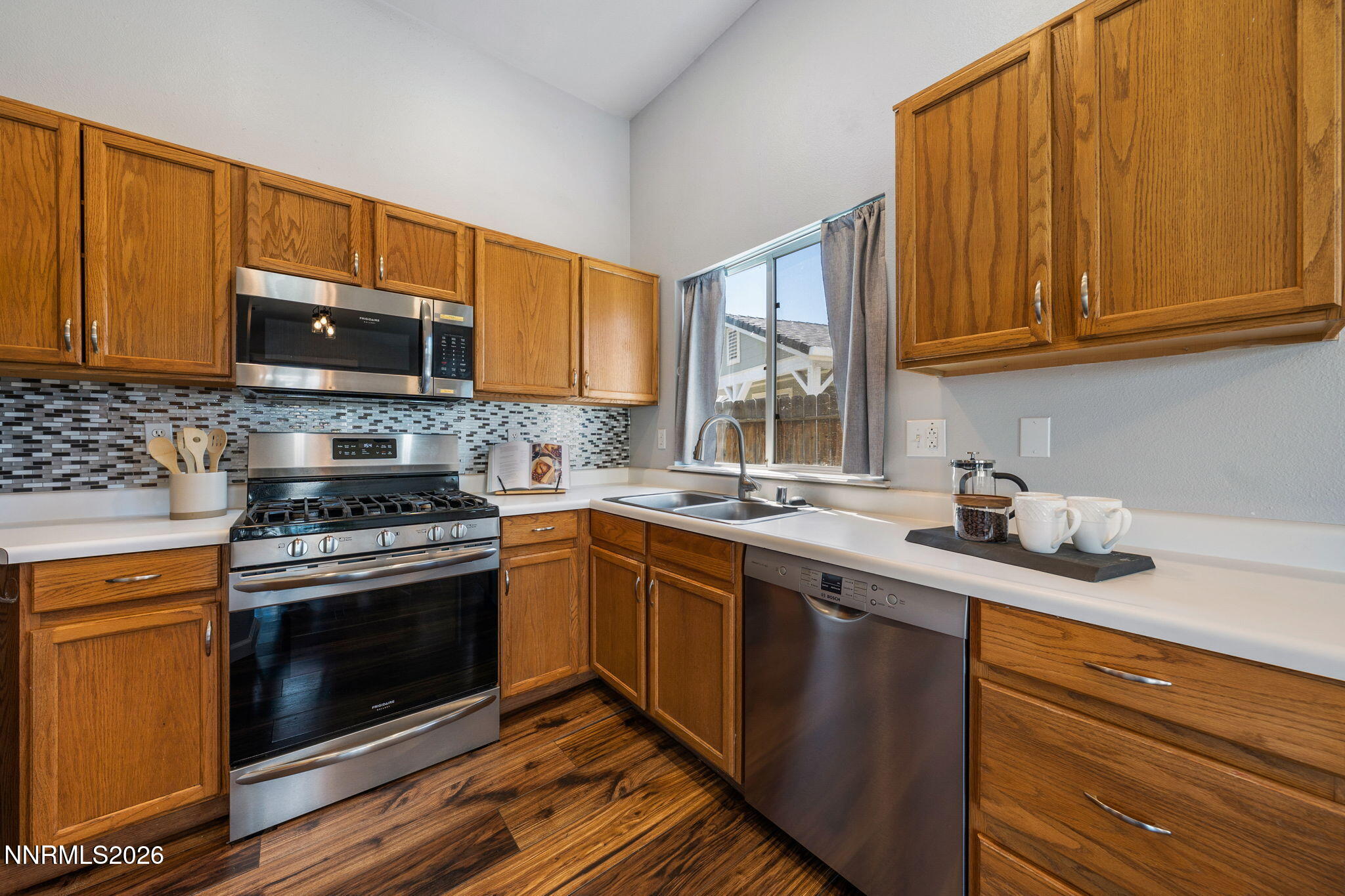 3123 Winter Rose Circle Reno, NV 89502 - Photo 12 of 32 9-web-or-mls-3123 Winter Rose-10