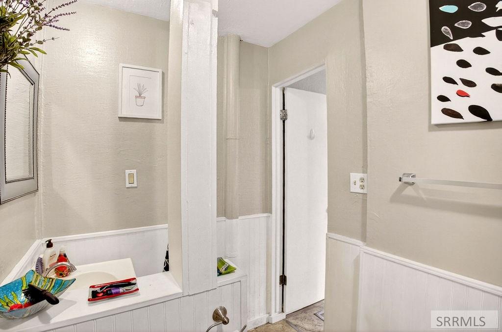 825 North 11th Avenue Pocatello, ID 83201 - Photo 18 of 23