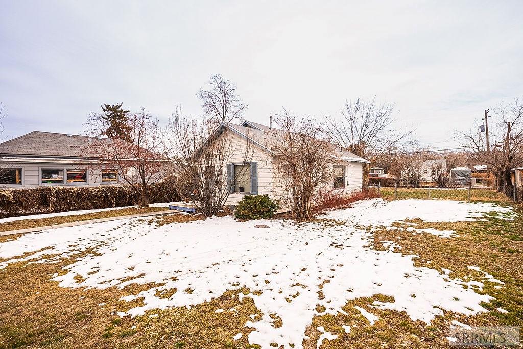 825 North 11th Avenue Pocatello, ID 83201 - Photo 3 of 23