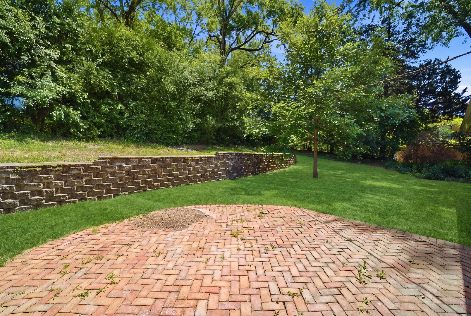 237 Beachview Lane North Barrington, IL 60010 - Photo 20 of 26 a view of a garden with a bench