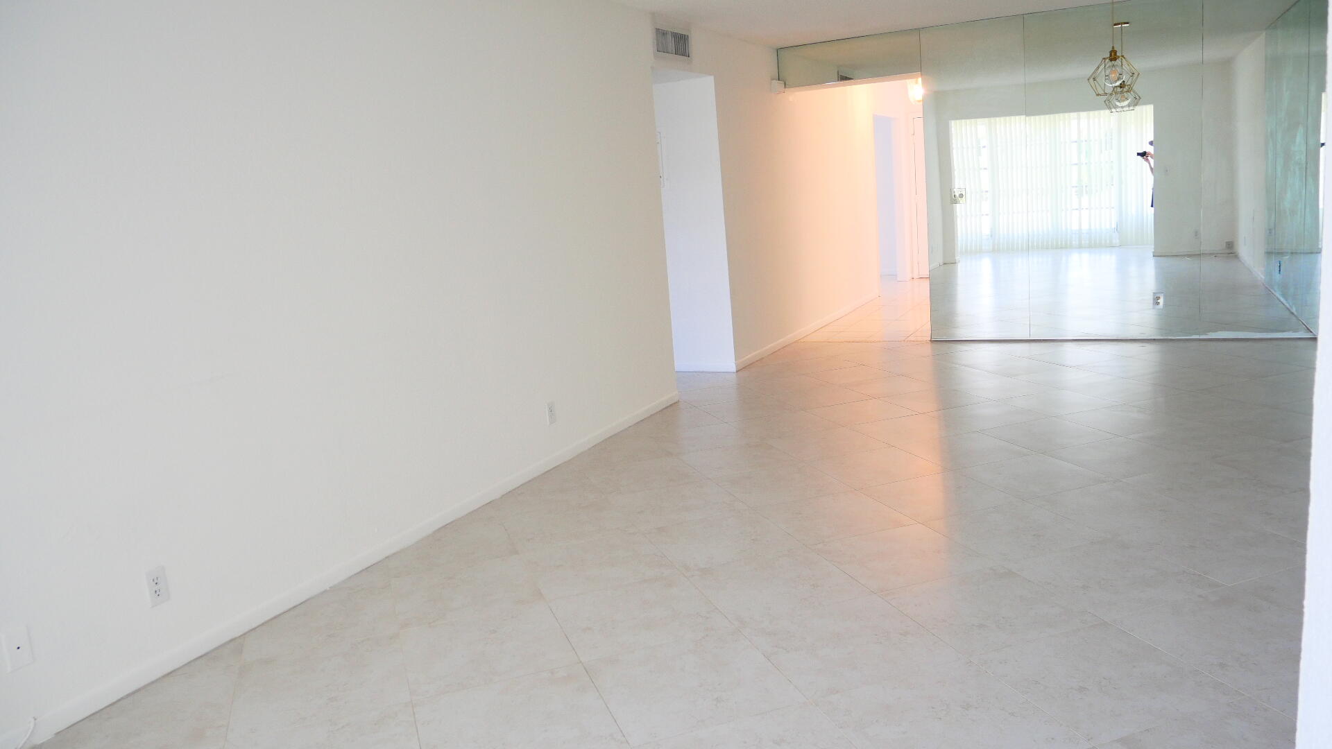 13638 Vía Flora, Unit D Delray Beach, FL 33484 - Photo 16 of 27 P1011188