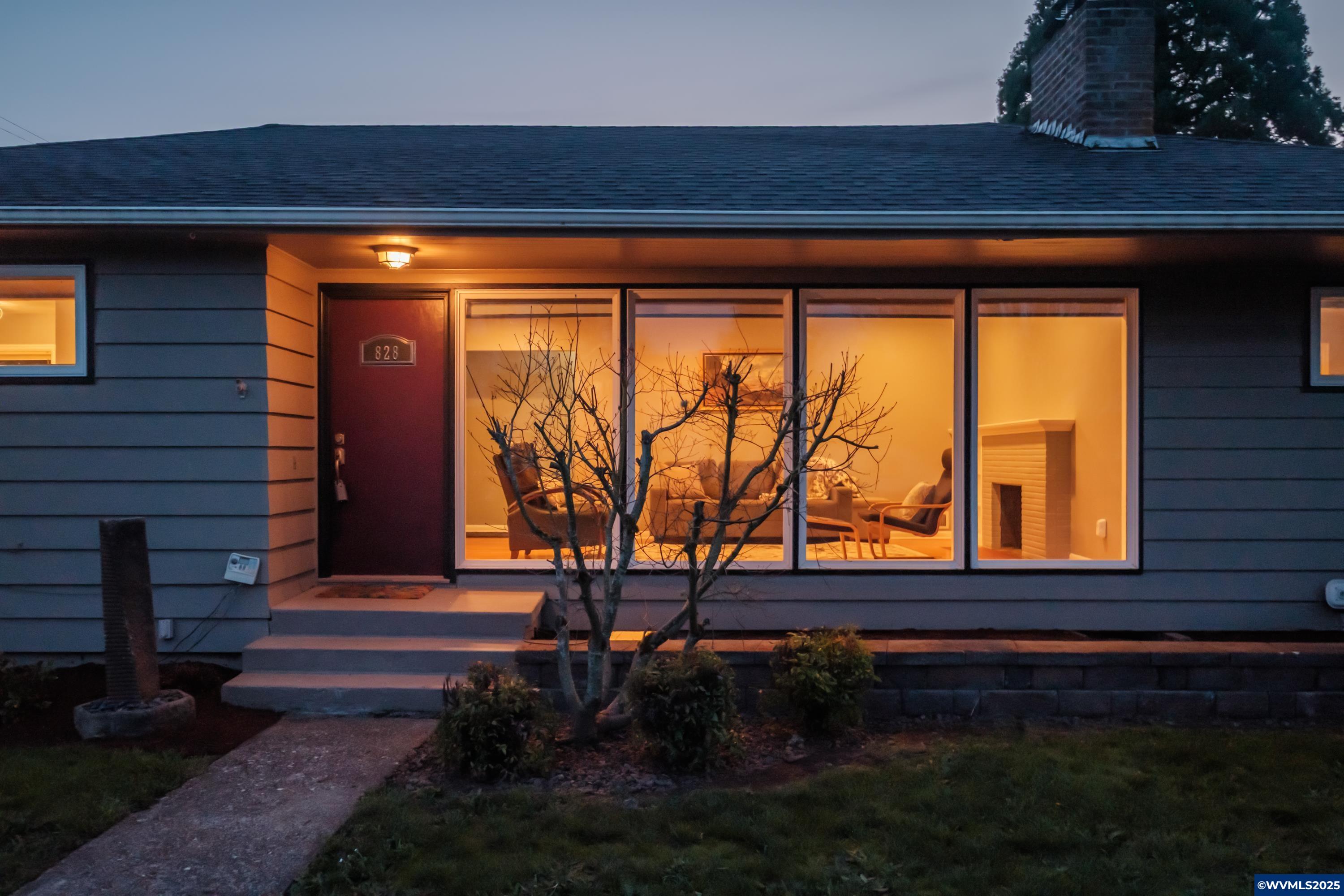 828 Lawnridge Street Southwest Albany, OR 97321 - Photo 4 of 50 Gallery Image 4