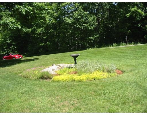 136 Hunter Road Uxbridge, MA 01569 - Photo 21 of 25 Gallery Image 21