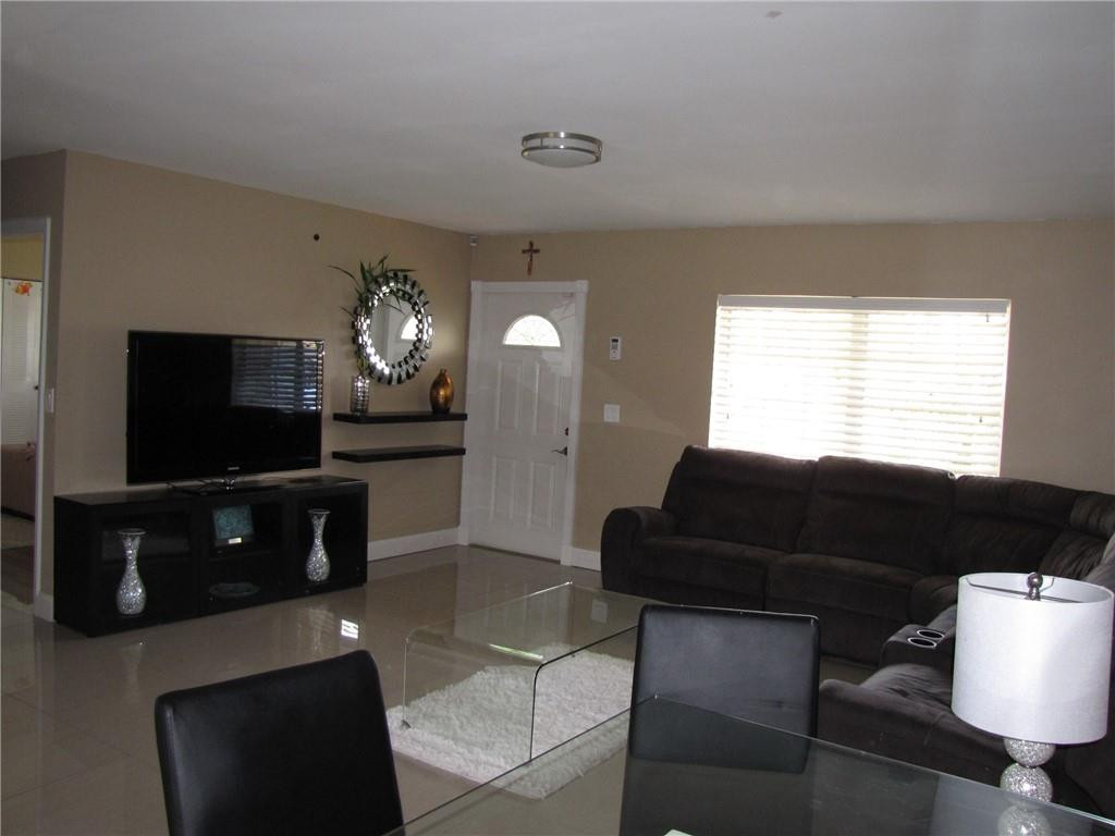 9492 Southampton Place Boca Raton, FL 33434 - Photo 6 of 35 Photo 6