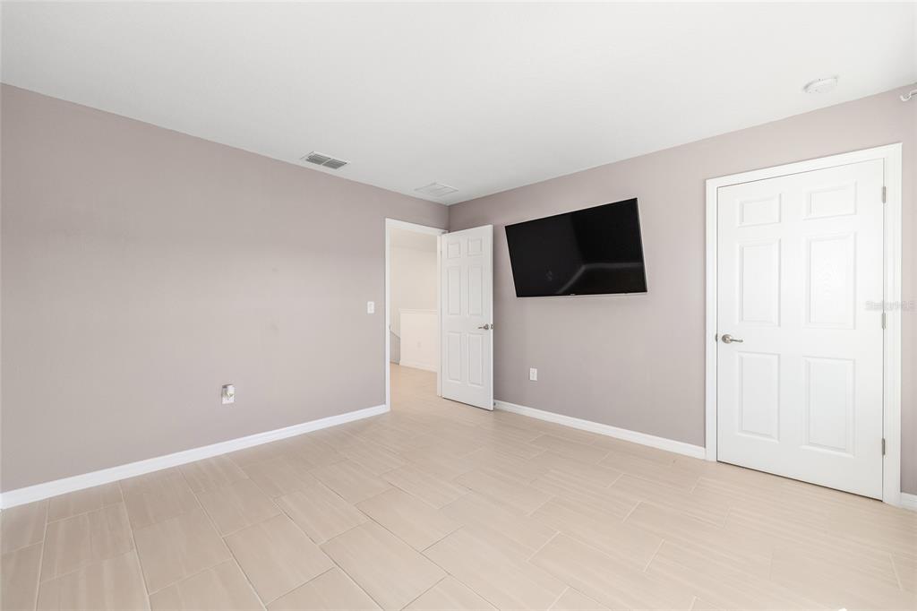 6366 Southwest 77th Avenue Ocala, FL 34474 - Photo 19 of 65 a view of an empty room