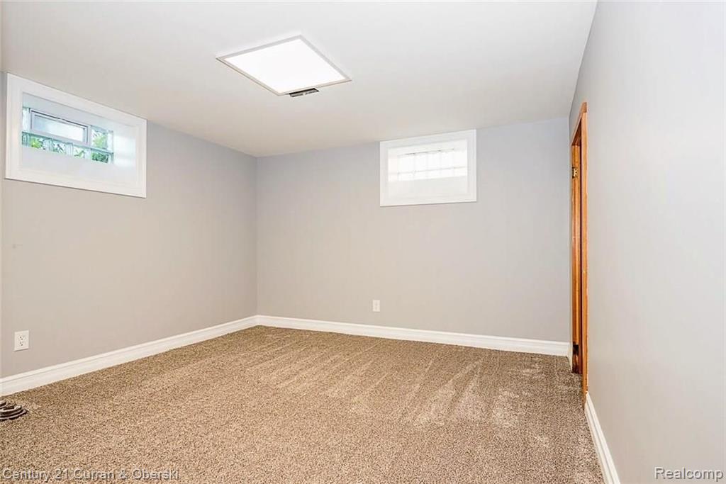 7610 Miller Road Dearborn, MI 48126 - Photo 25 of 28