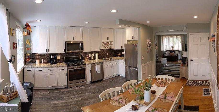 3376 Fordham Road Philadelphia, PA 19114 - Photo 1 of 25 Gallery Image 1